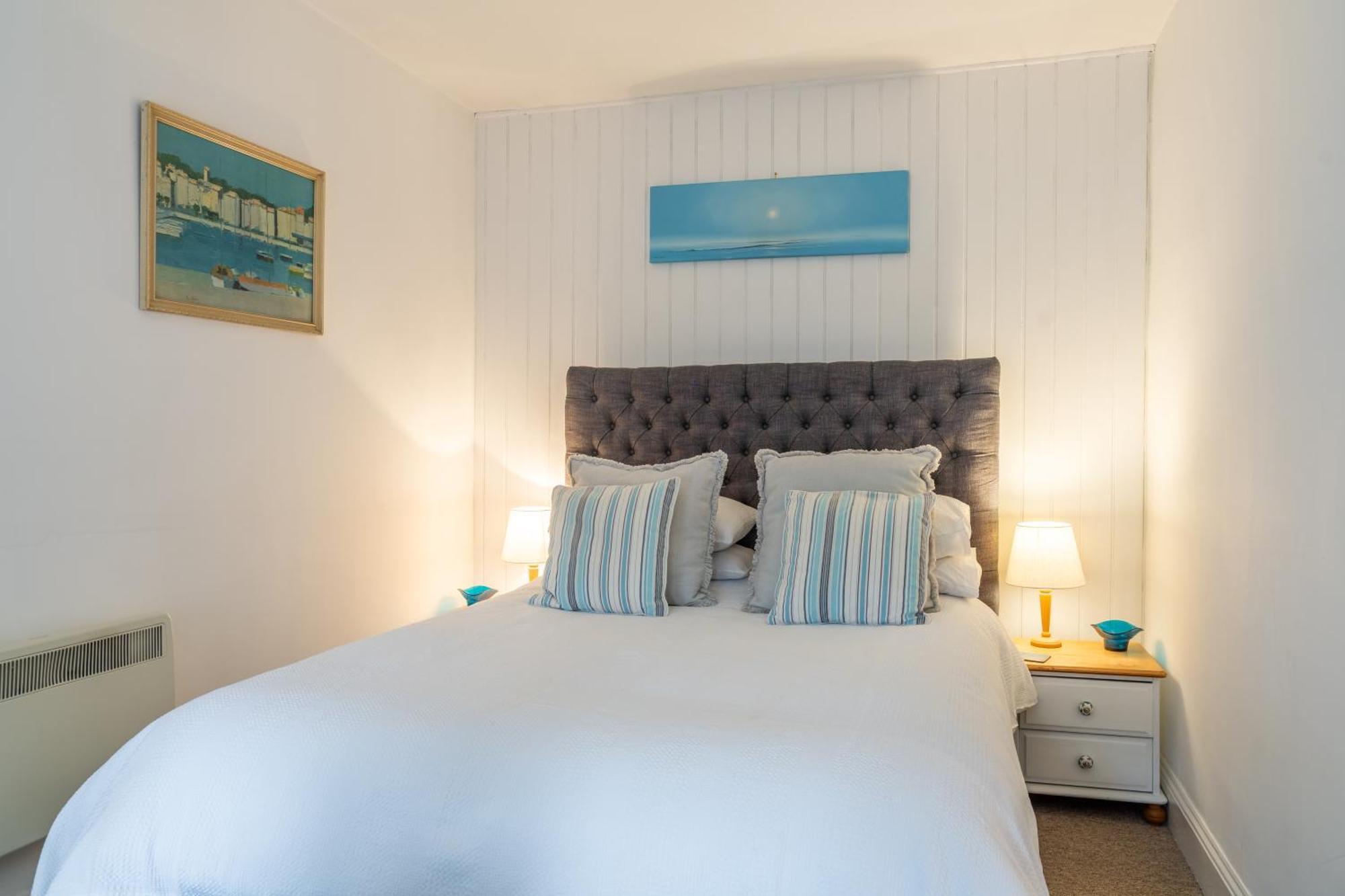 Cute 1 Bed Apartment 2 Mins From The Sea - Sleeps 4, Flat 8 The Gables, Church Street, Lyme Regis Exterior photo